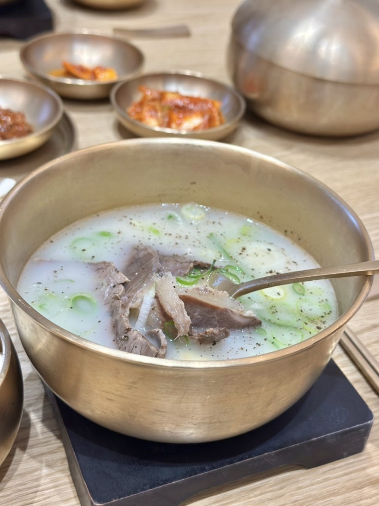  광안리곰탕 한식집 ‘한월관’ 방문 백화점 입점 뽀얀곰탕 후기