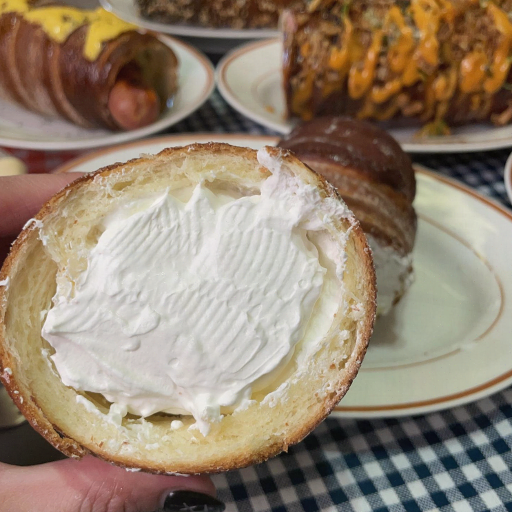 송리단길 맛집 끄네들로, 겨울의 따뜻한 디저트를 찾던 커플의 특별한 경험
