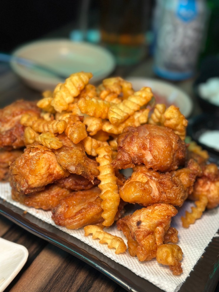  자양동 노포 술집 - 굿데이호프 청양고추 돈까스와 치킨 생맥주 맛집