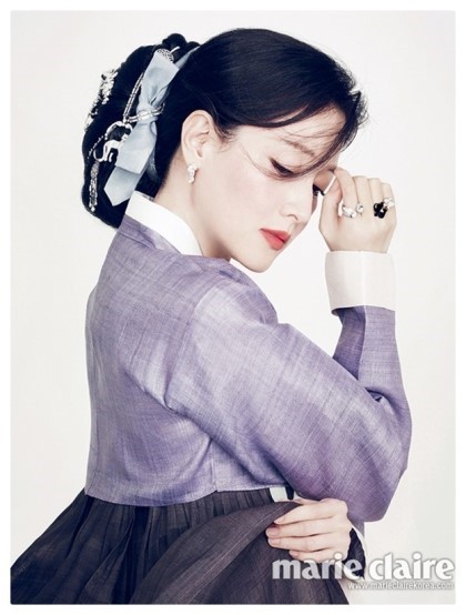  레전드로 손꼽히는 이영애 한복 화보 (마리끌레르)