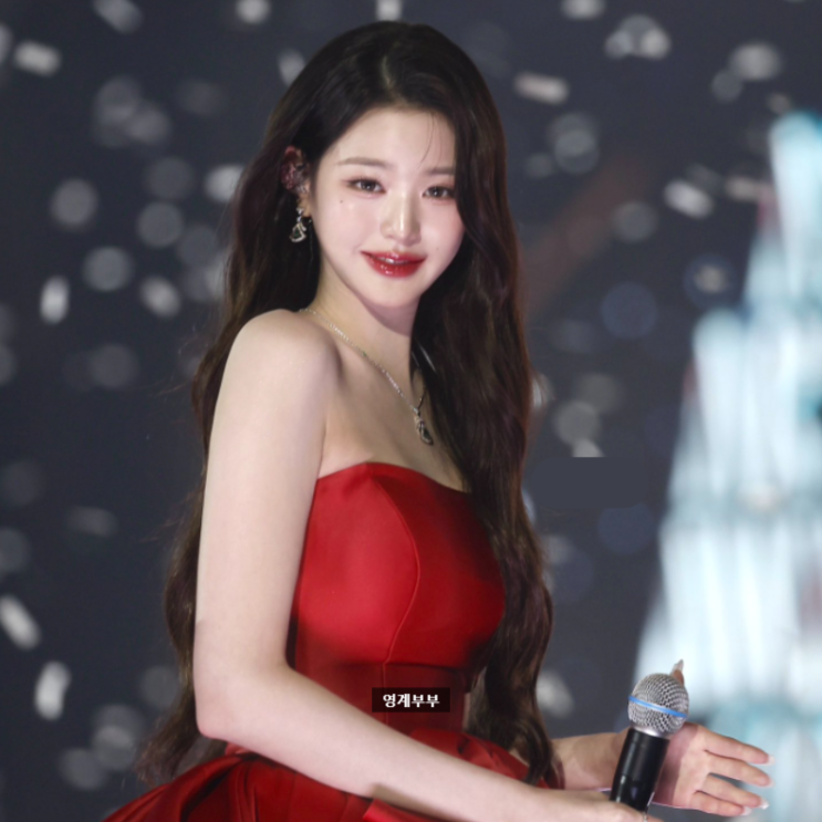  장원영 AAA 시상식 불가리 에메랄드 장신구 어떤거?