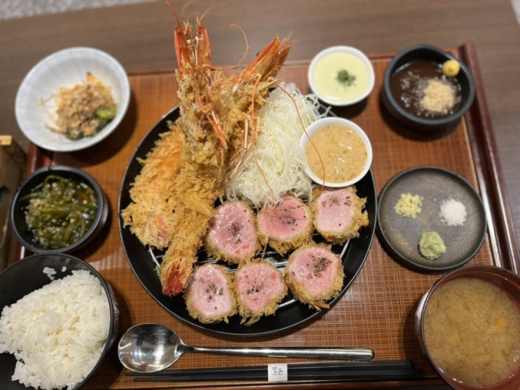  대전 갤러리아 11층에서 만난 프리미엄 돈카츠, 정돈 A세트 먹은 후기 둔산동 맛집, 대전 갤러리아 맛집, 둔산동 돈까스, 대전 돈까스, 대전 갤러리아 돈까스