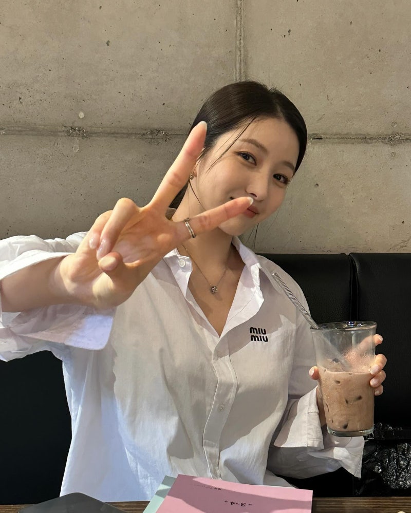 241229 여자친구 소원 인스타그램