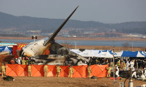 <b>무안</b>공항 추락 사고 탑승객 대부분 사망 추정, 추가 사상자... 