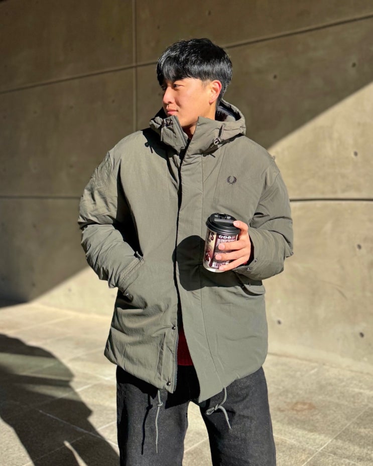 남자 패딩 프레드페리 집 스루 패디드 자켓 연말 남친 선물 추천