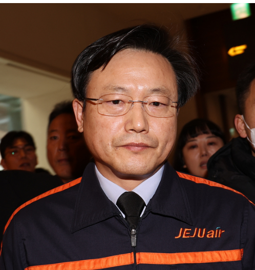 <b>김이배</b> <b>제주항공</b> 대표 "탑승객·유가족께 깊은 애도, 책임 통감... 