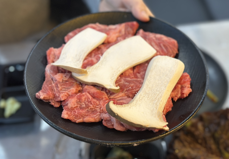  태릉 소고기 맛집 가성비 가심비 다잡음 | 동적깡통구이 태릉입구직영점