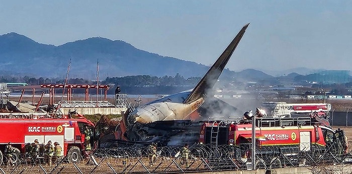 <b>무안공항</b> 여객기 추락 (제주항공 원인과 피해)
