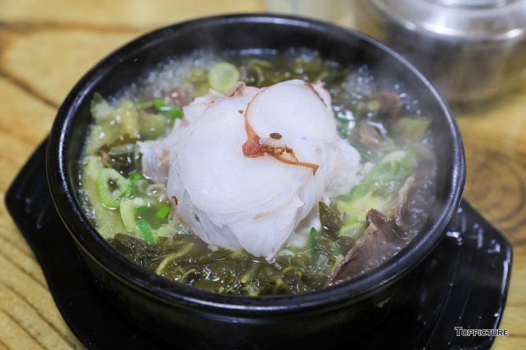 아침 일찍 먹을 수 있는 <속초 문어국밥> 아침 일찍 먹을 수 있는 <속초 문어국밥>