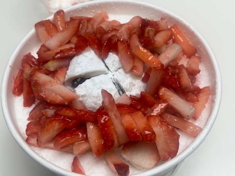 설빙 딸기 빙수 포장해서 먹은 후기