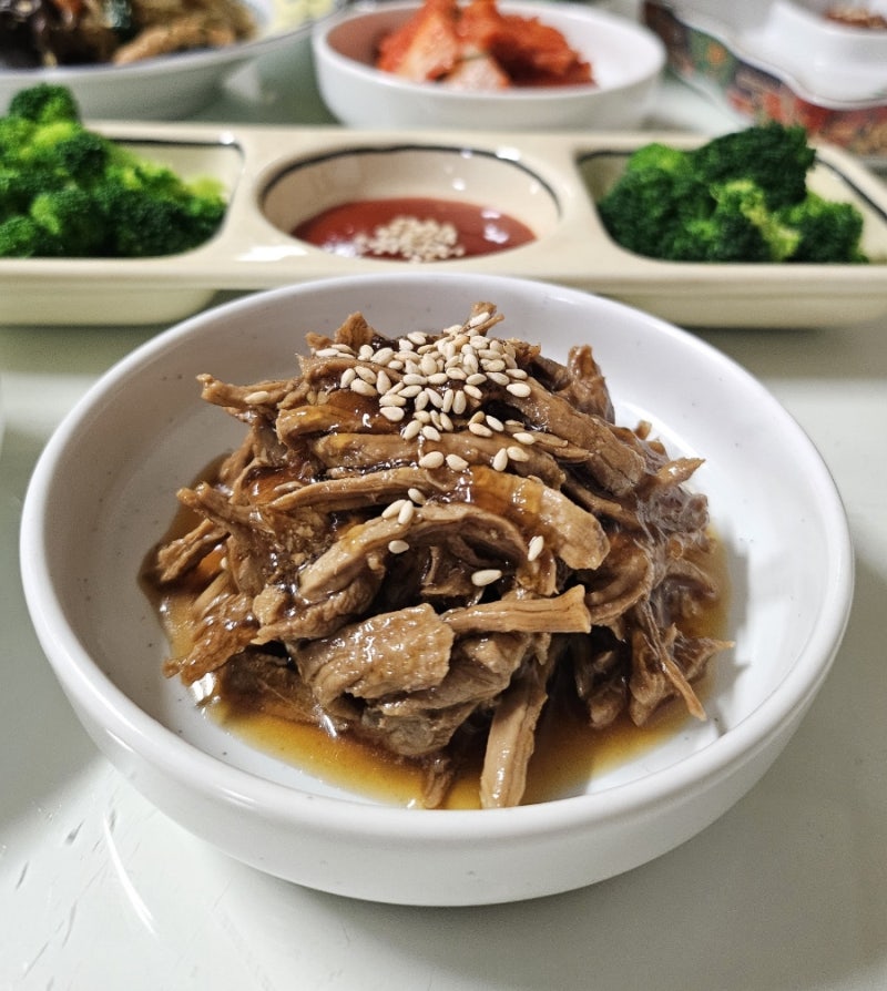 돼지고기 장조림 만들기 돼지 사태 장조림 아이들 반찬 국민반찬 장조림