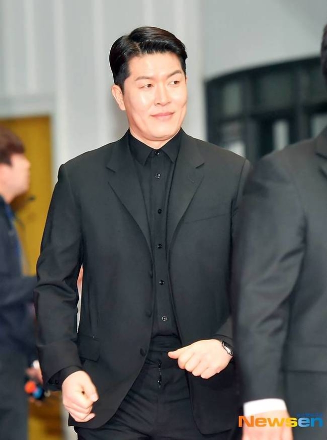 기아 출신 <b>김병현</b> <b>여객기 참사</b> 떠난 <b>지인</b> 추모 그곳에서 부디... 