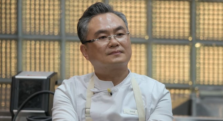 <b>안유성</b> 셰프, 유가족을 위한... 특별 <b>봉사</b> <b>김밥</b> 200줄 따뜻한... 