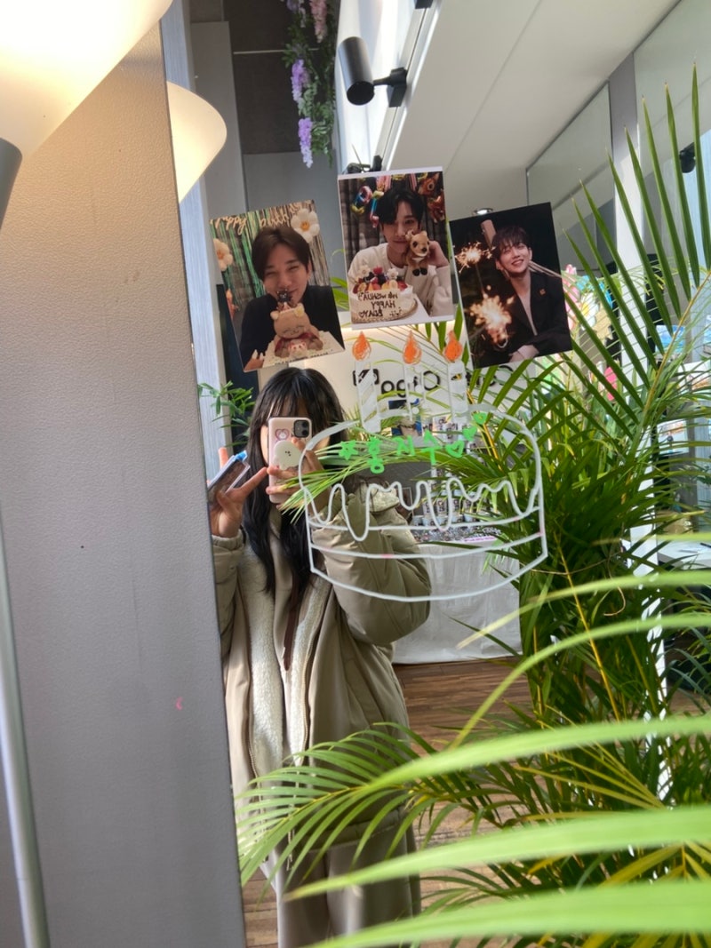 [SEVENTEEN] Joshua's Birthday Cafe: Cafe Olga in Gwangju!