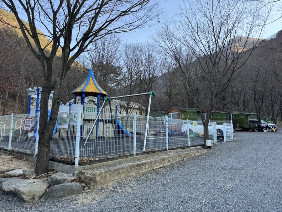 구름아래오토캠핑장 사진 5