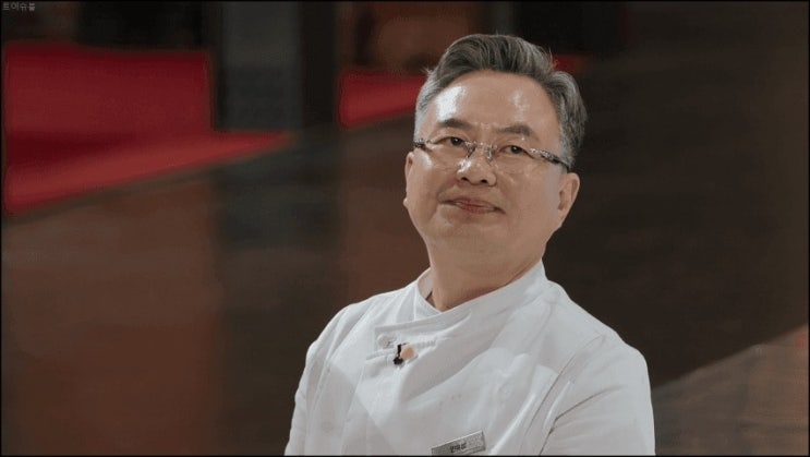 대통령 <b>셰프</b> <b>안유성</b> <b>김밥</b> 200인분 말아 <b>무안공항</b> 찾았다... 