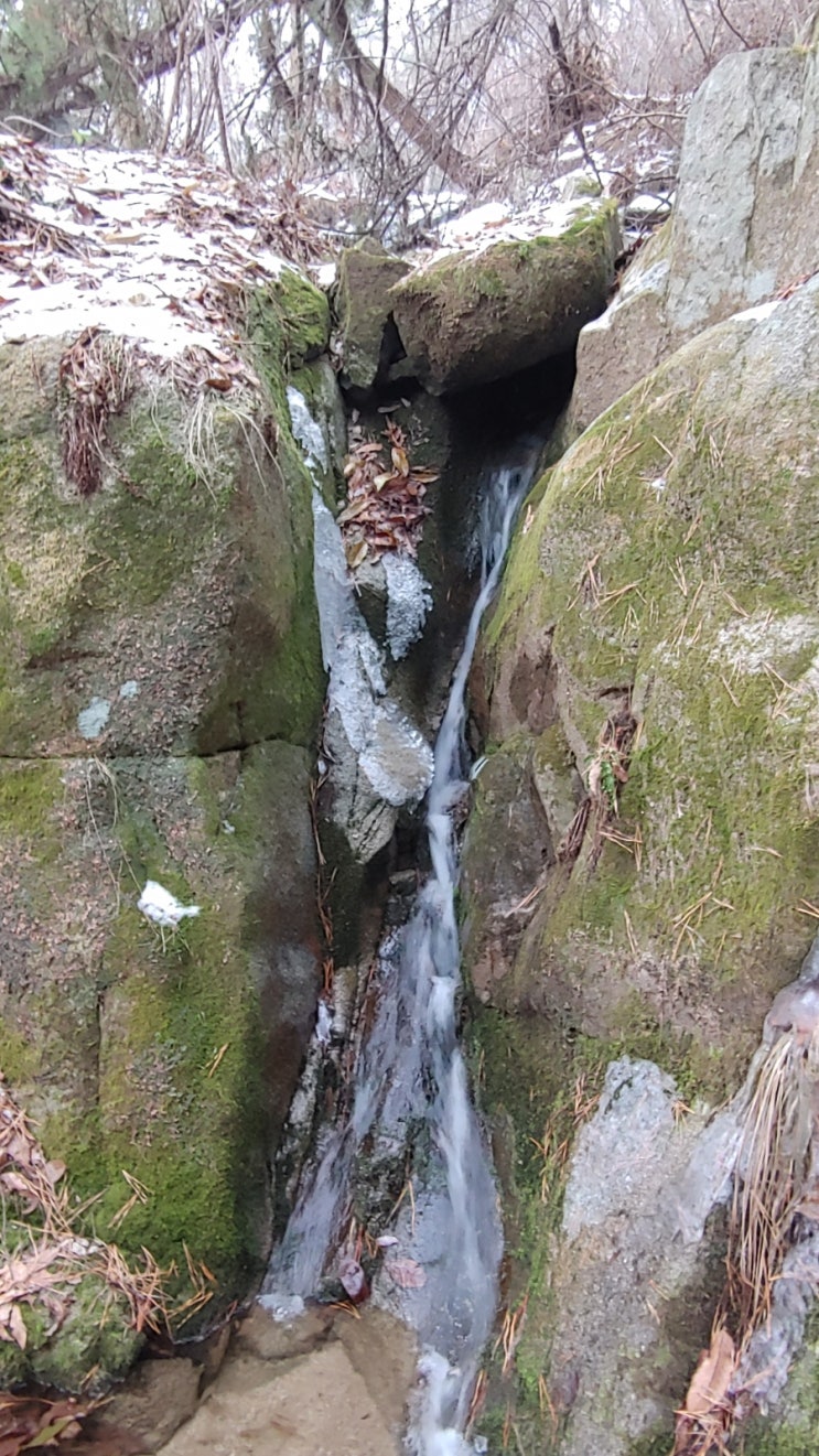 한겨울에 들리는 설봉산의 폭포소리 한겨울에 들리는 설봉산의 폭포소리