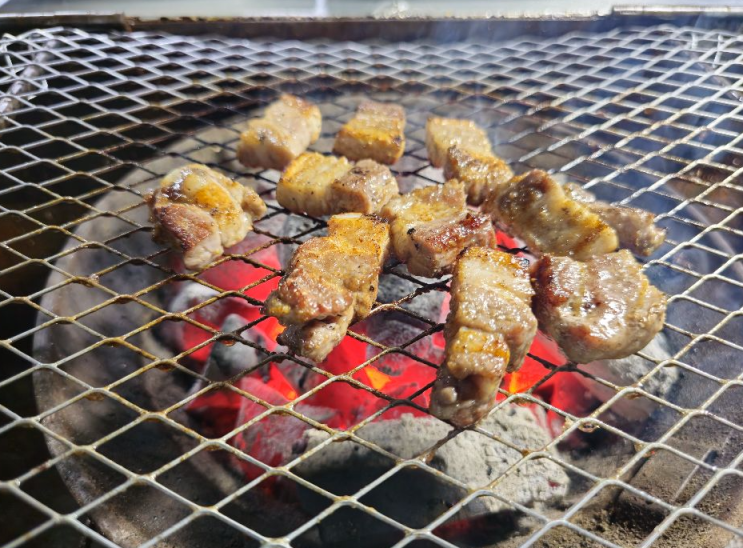  가평 청평 맛집 여우사이 숯불바베큐 추천