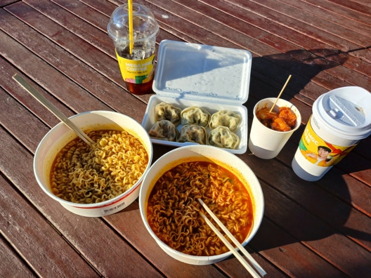  인천가볼만한곳 아라뱃길한강라면 혀니김밥찌니만두 또또닭강정