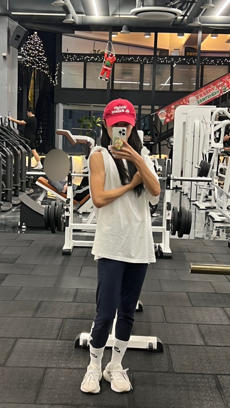  신중동 헬스장 끝나지 않은 직장인 바디프로필 일지 하체 엉덩이 태우기