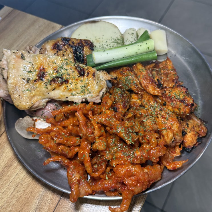  대구 망년회 신년회 맛집 농부네숯불닭 모듬한판
