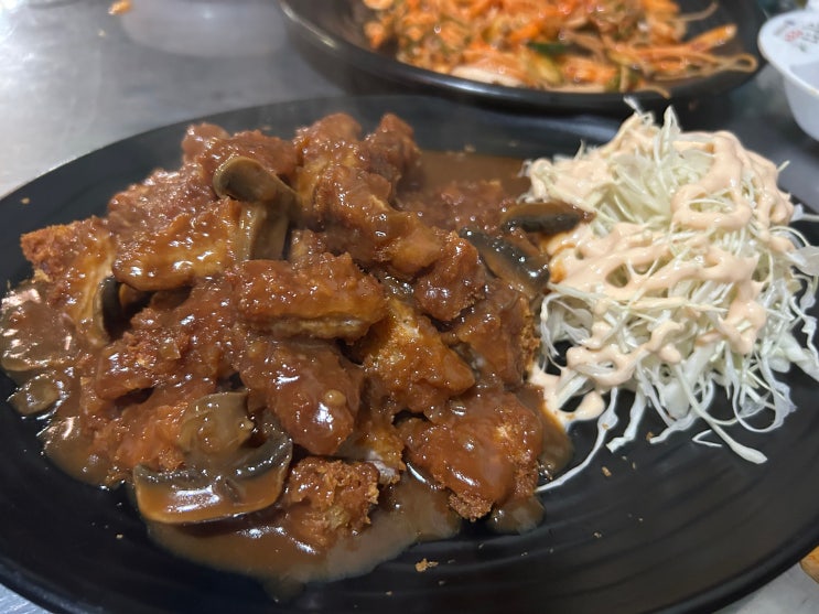  경주 성건동 2차 술집으로 가기 좋은 이곳 <광땡포차>(골뱅이소면비빔, 옛날돈까스)