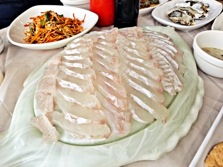  부안격포맛집 | 새전주횟집 싱싱한 회와 푸짐한 해산물