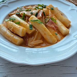 로제떡볶이 만드는법 초등아이 안매운 떡볶이 2인분 레시피 생크림 대신 휘핑크림 방학메뉴