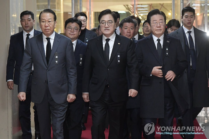 여야, 민생 <b>국정협의체</b> 가동 및 제주항공 <b>참사 대책위</b> 구성 합의