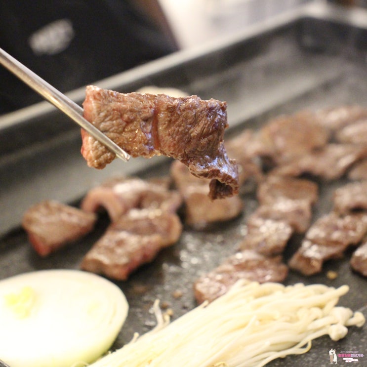  맛잘알 사장님이 직접 구워주는 잠실소고기 석촌맛집 '석촌정육회관'