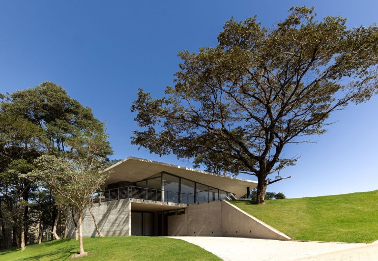  Seriema House