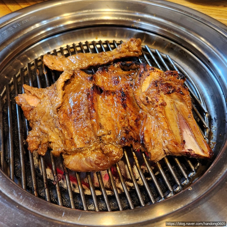  [도봉구/쌍문역] 통나무집 - 34년 내공의 야장이 가능한 쌍문역 돼지갈비, 고기 맛집