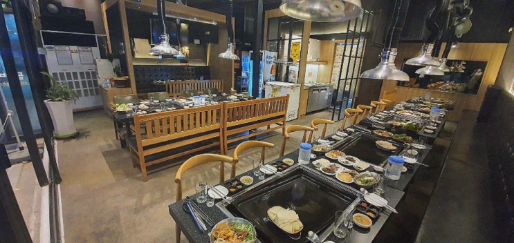  가족 모임에 완벽한 방촌동 미나리삼겹살을 즐길 수 있는 곳