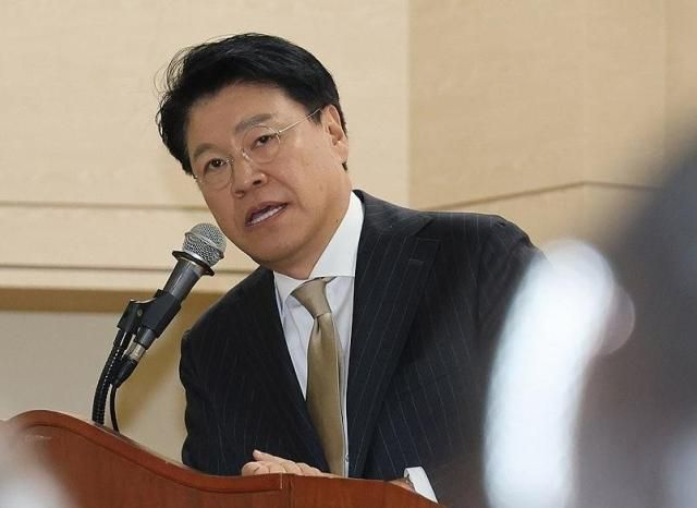  '성폭력 혐의' 장제원 전 의원 숨진 채 발견…유서 남겨(종합)