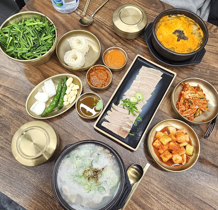  부산시청 맛집: 전통의 맛을 담은 동합국밥 리뷰
