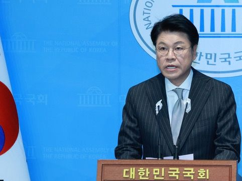  장제원 전 의원, 한 건물서 숨진 채 발견