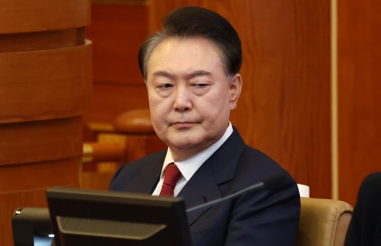 헌재 <b>윤 대통령 탄핵심판</b> 4월 4일 11시 <b>선고</b>  생중계