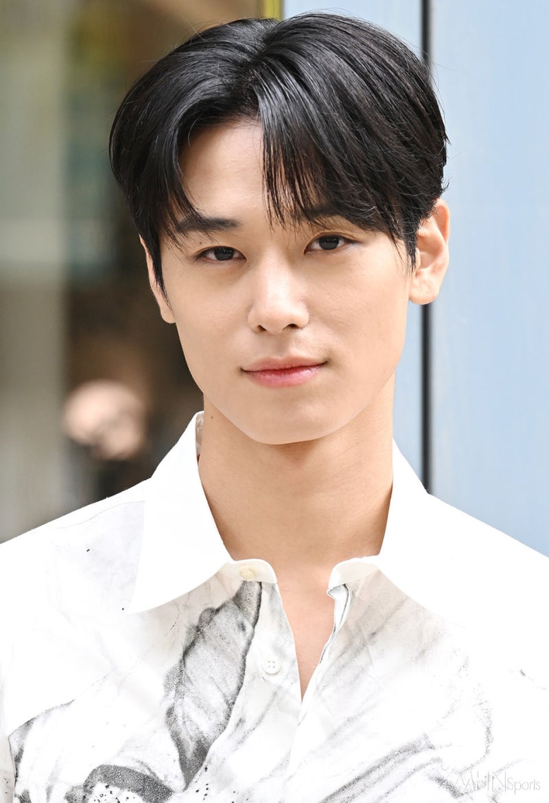 가수 더보이즈 주연: 무대를 빛내는 열정과 반전 매력의 아이콘