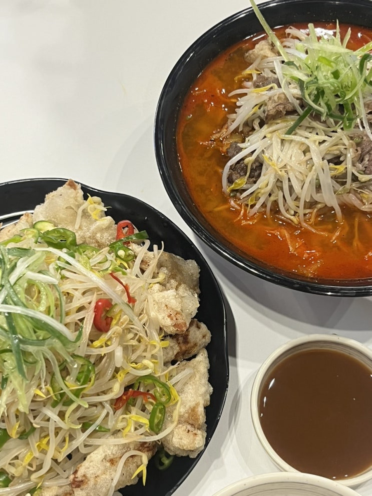  [구의역] 광진구 맛집 불맛 가득한 차돌 짬뽕 전문점 ‘짬뽕가온’ 솔직후기 | 차돌숙주짬뽕, 아차산더미 숙주탕수육, 새우볶음밥, 군만두
