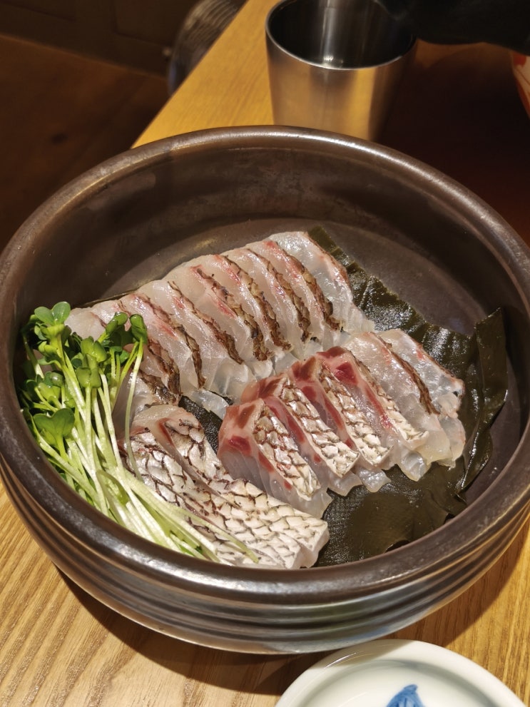  종각 한식 기념일에 가기 좋은 도미 맛집 코미도리