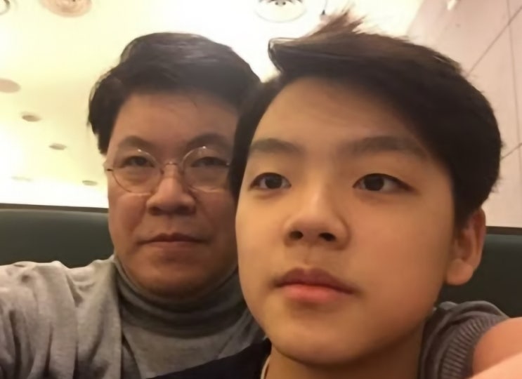故<b>장제원</b> 전 <b>의원</b> 빈소 지키며... 빈소 마련·<b>발인</b> 4일 오전 9시