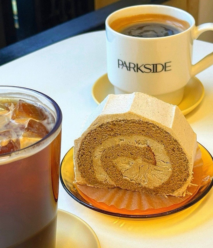 마포 공덕 대흥역 경의선숲길 카페, 야외 테라스 뷰 디저트 맛집 파크사이드 PARKSIDE