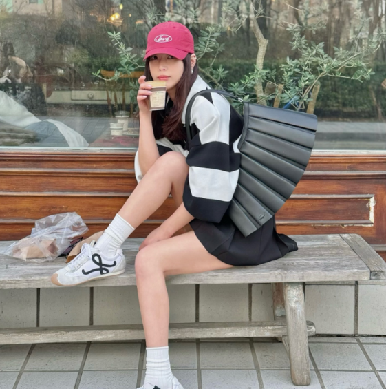  기은세 데일리룩 패션 라코스테 새로운 가방 컬렉션