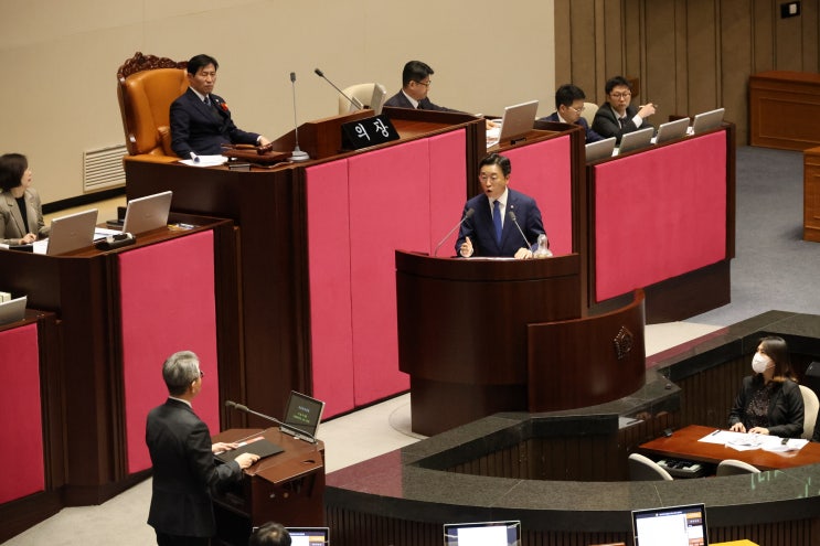 <b>심우정 검찰총장</b> 장녀 <b>채용</b> 과정 의혹에 외교부 “수정하겠다”