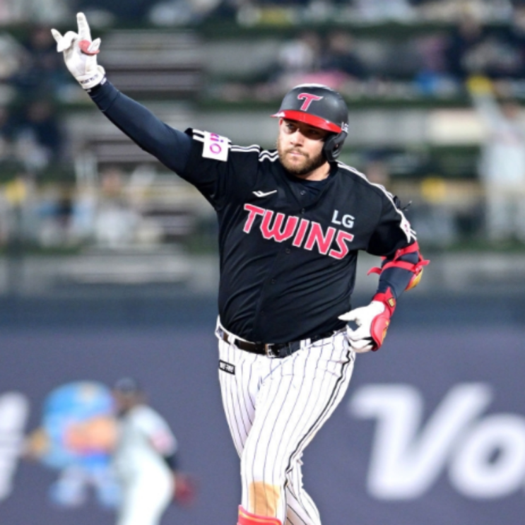 오스틴 딘 4경기 연속 홈런 5호포 공동선두!! 올시즌 LG 효자 용병을 넘어 KBO 최고 타자에 도전!!(LG오스틴, 매경기 안타, 임찬규 2승, 김진성, 김현수 대타 적시타)