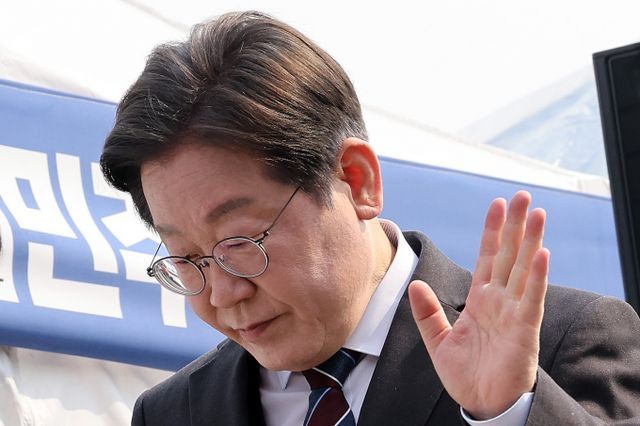  이재명, 윤 대통령 파면 확신 속 '조기대선 모드' 전환
