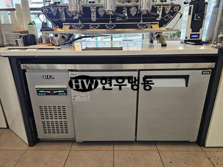 울산업소용냉장고수리 유니크테이블냉장고 응축기팬모터교체수리 울산업소용냉장고수리 유니크테이블냉장고 응축기팬모터교체수리