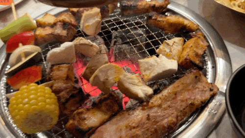  뚝섬역 고기집 서울숲 돼지고기 단체 회식 식당 뚝딱 성수점