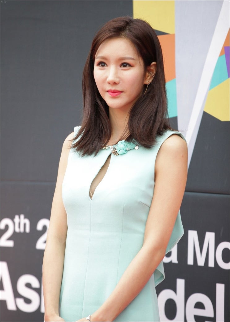 <b>애프터스쿨 정아 친언니 의료사고</b> 피해에 SOS 피부 괴사 보상... 