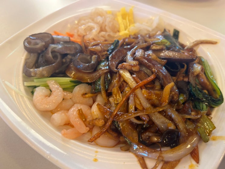  춘천 공지천에 위치한 중국집 맛집 <륭도객잔>(런치코스B, 게살스프, 양장피, 팔보채, 탕수육, 짜장)